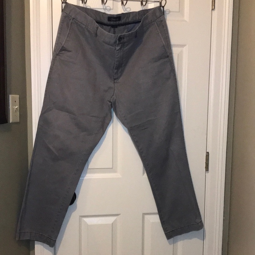 Men’s Roundtree & York dress pants